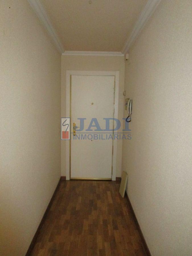 For sale of flat in Valdepeñas