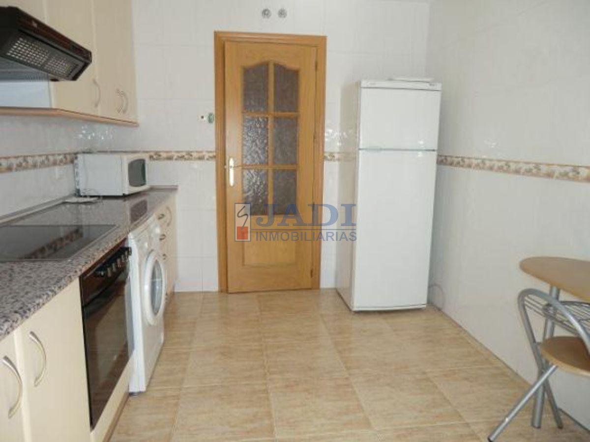 For sale of penthouse in Valdepeñas