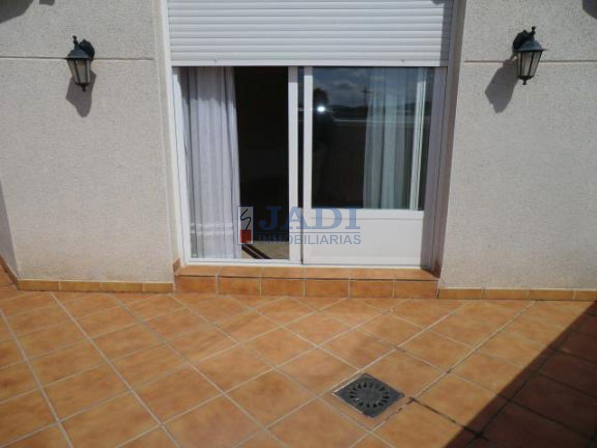 For sale of penthouse in Valdepeñas