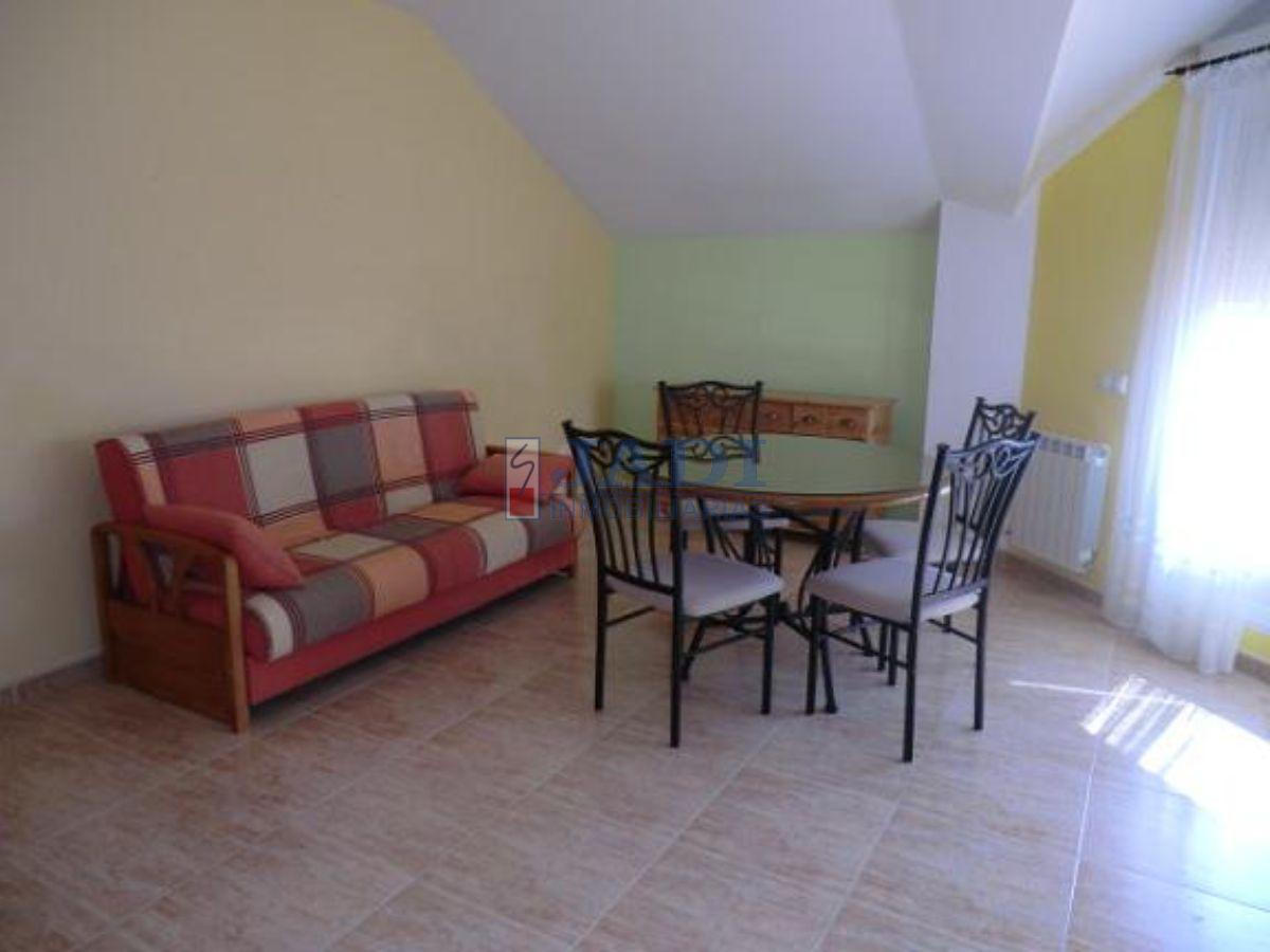 For sale of penthouse in Valdepeñas
