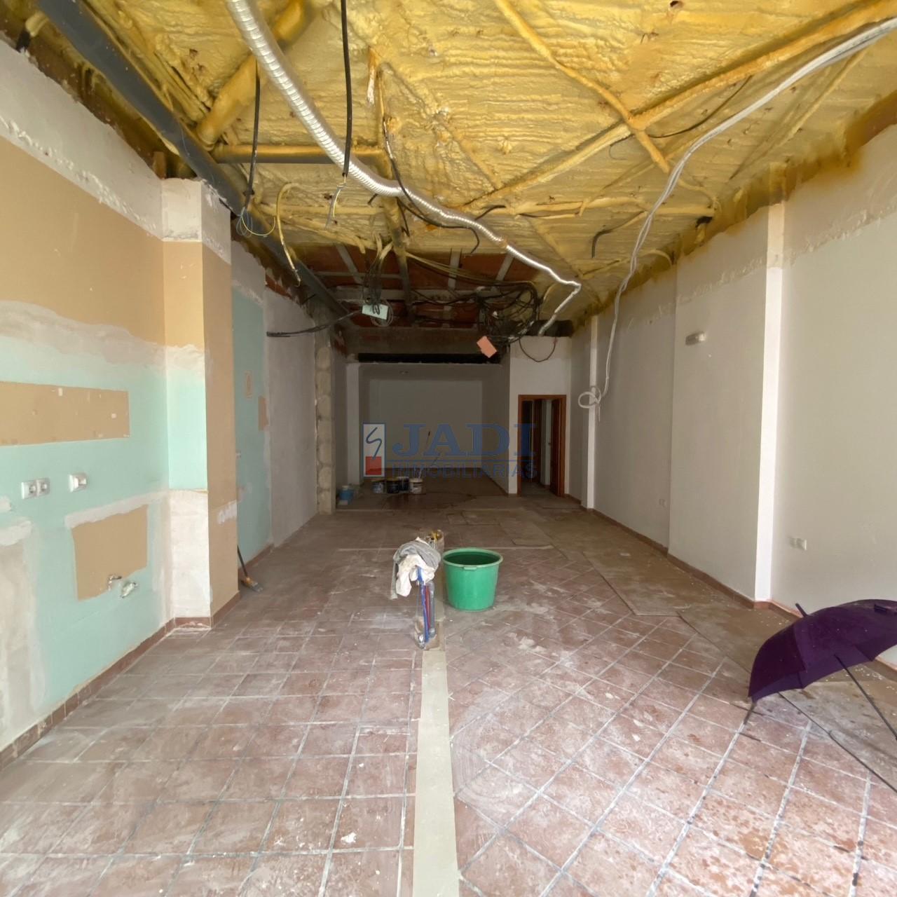 For rent of commercial in Valdepeñas