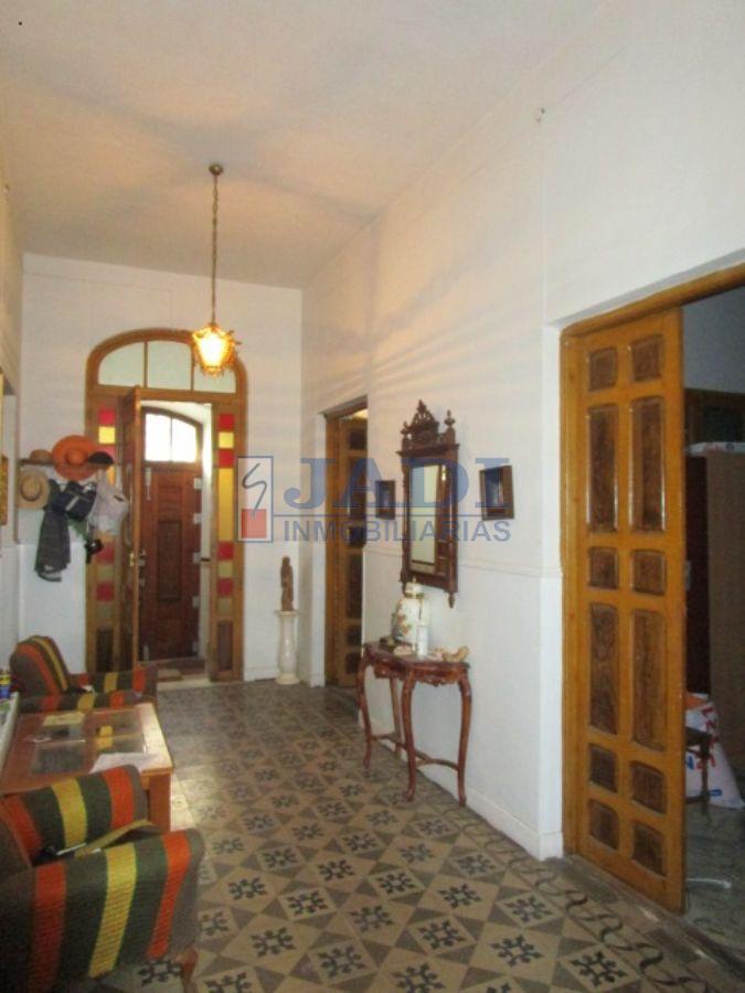 For sale of house in Valdepeñas