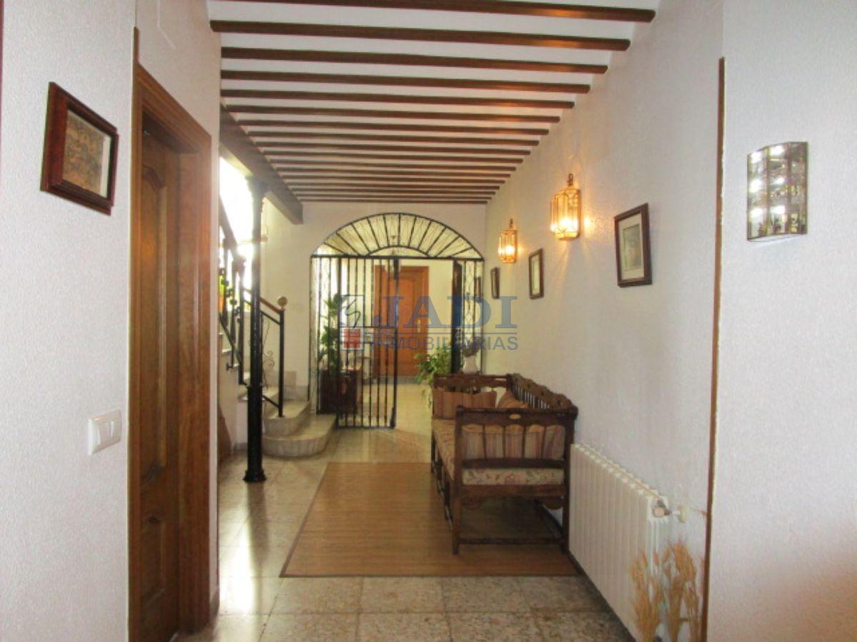 For sale of house in Valdepeñas