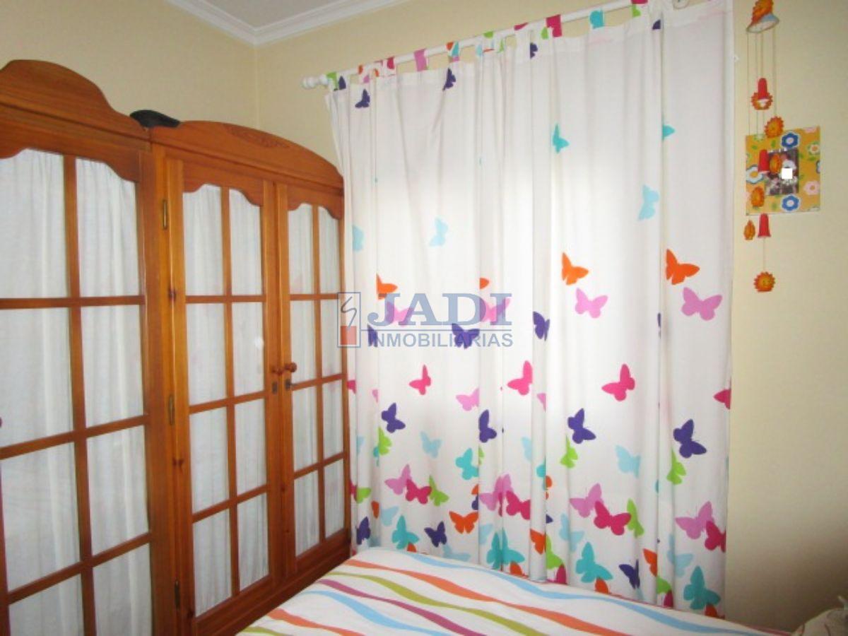 For sale of house in Valdepeñas