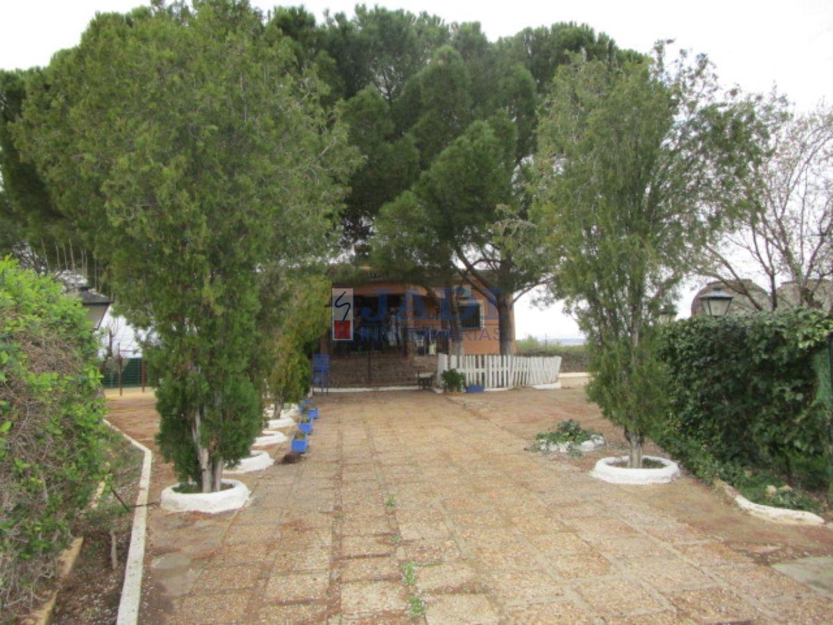 For sale of rural property in Valdepeñas