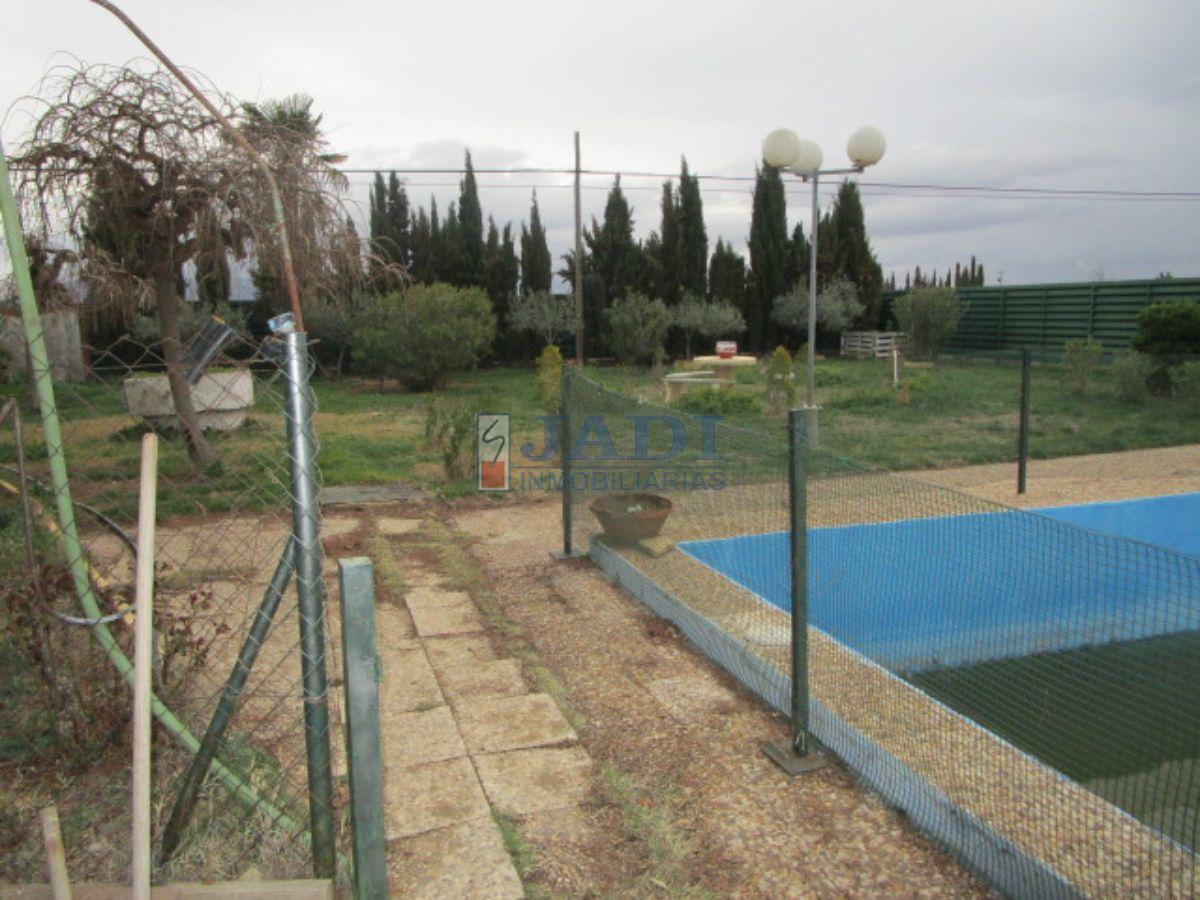 For sale of rural property in Valdepeñas