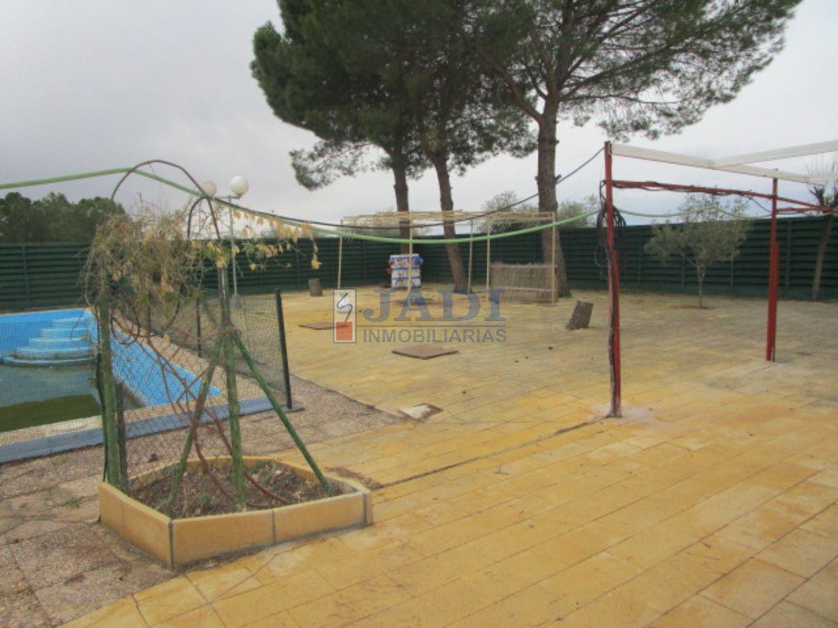 For sale of rural property in Valdepeñas