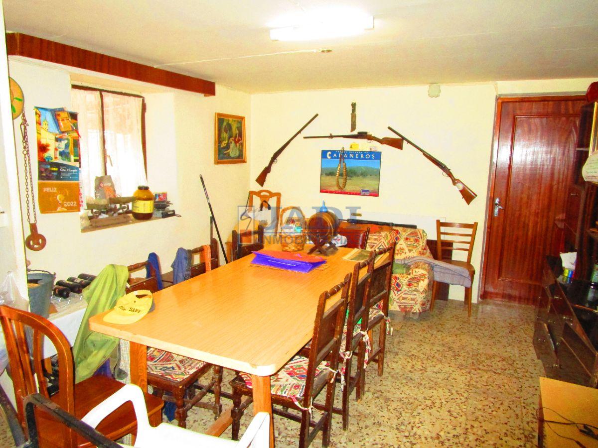 For sale of rural property in Valdepeñas
