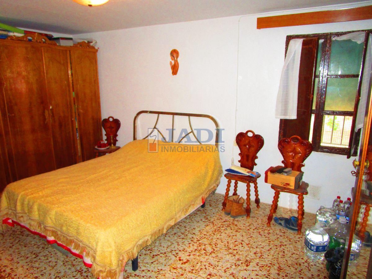 For sale of rural property in Valdepeñas