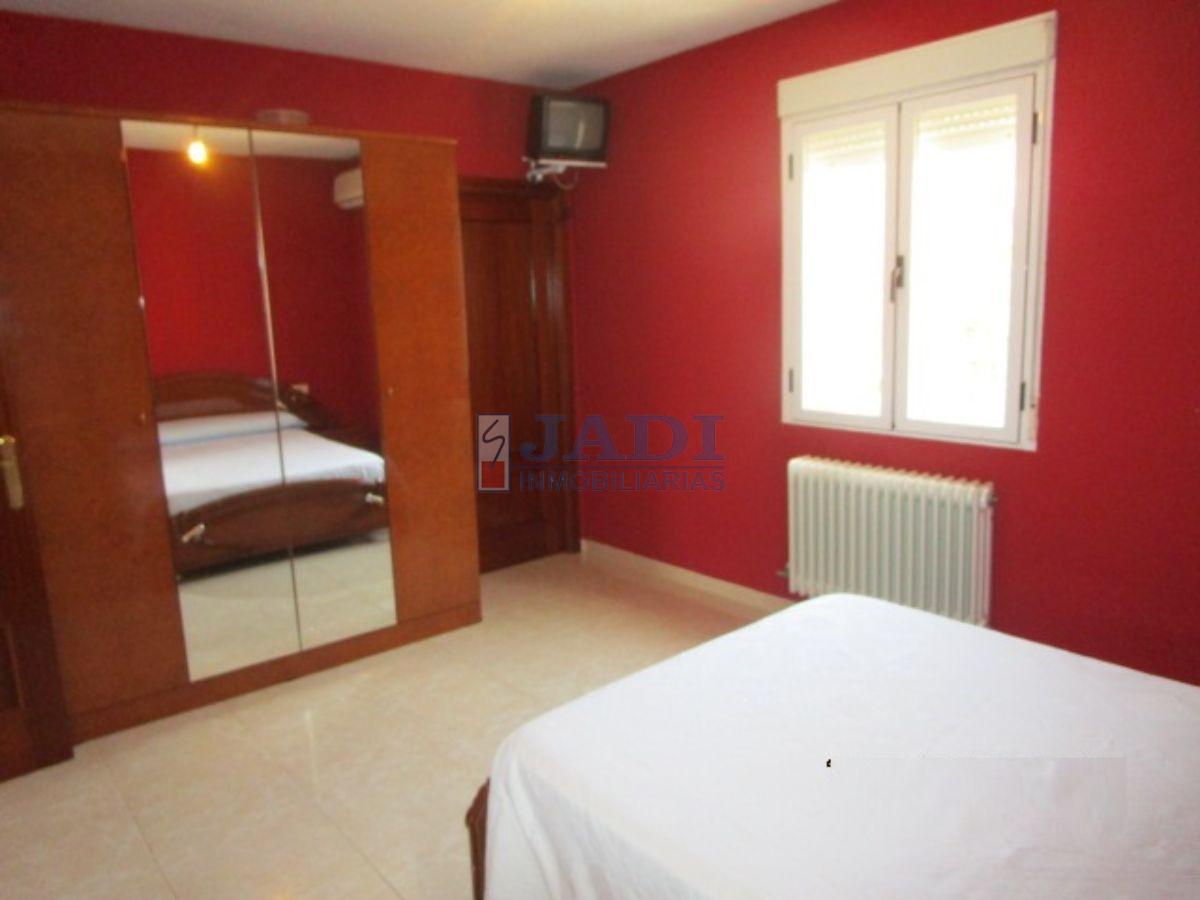 For sale of house in Valdepeñas