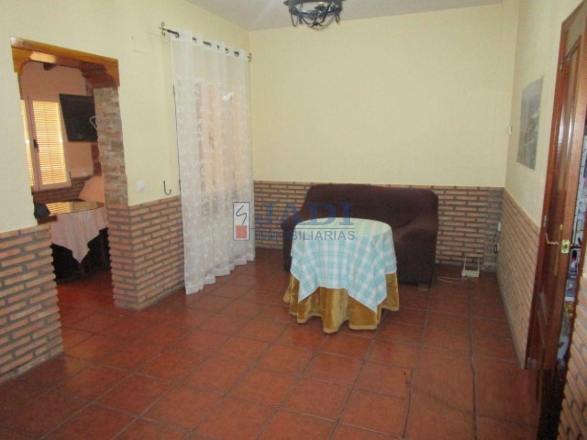 For sale of house in Valdepeñas