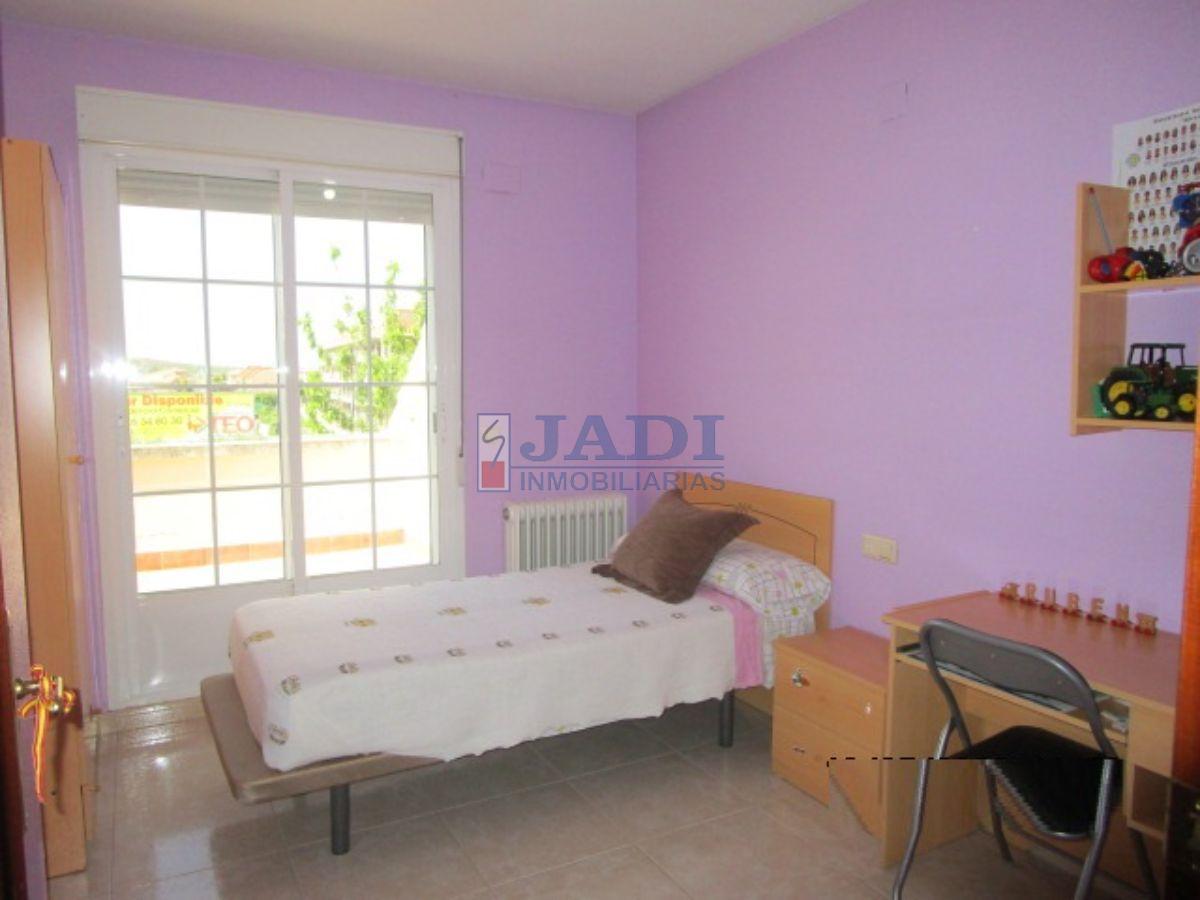 For sale of house in Valdepeñas