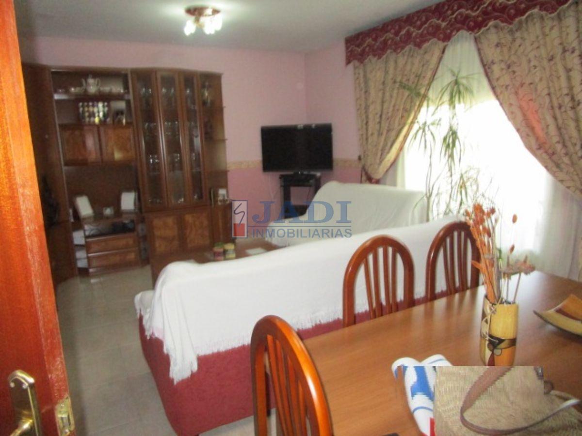 For sale of house in Valdepeñas