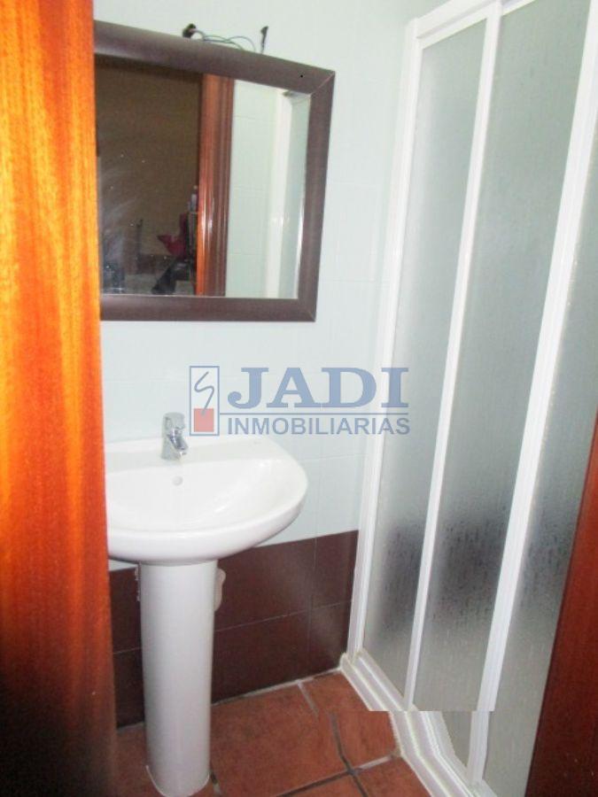 For sale of house in Valdepeñas
