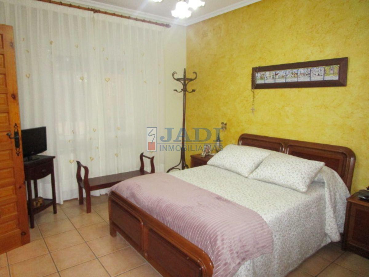 Venta de chalet en Valdepeñas