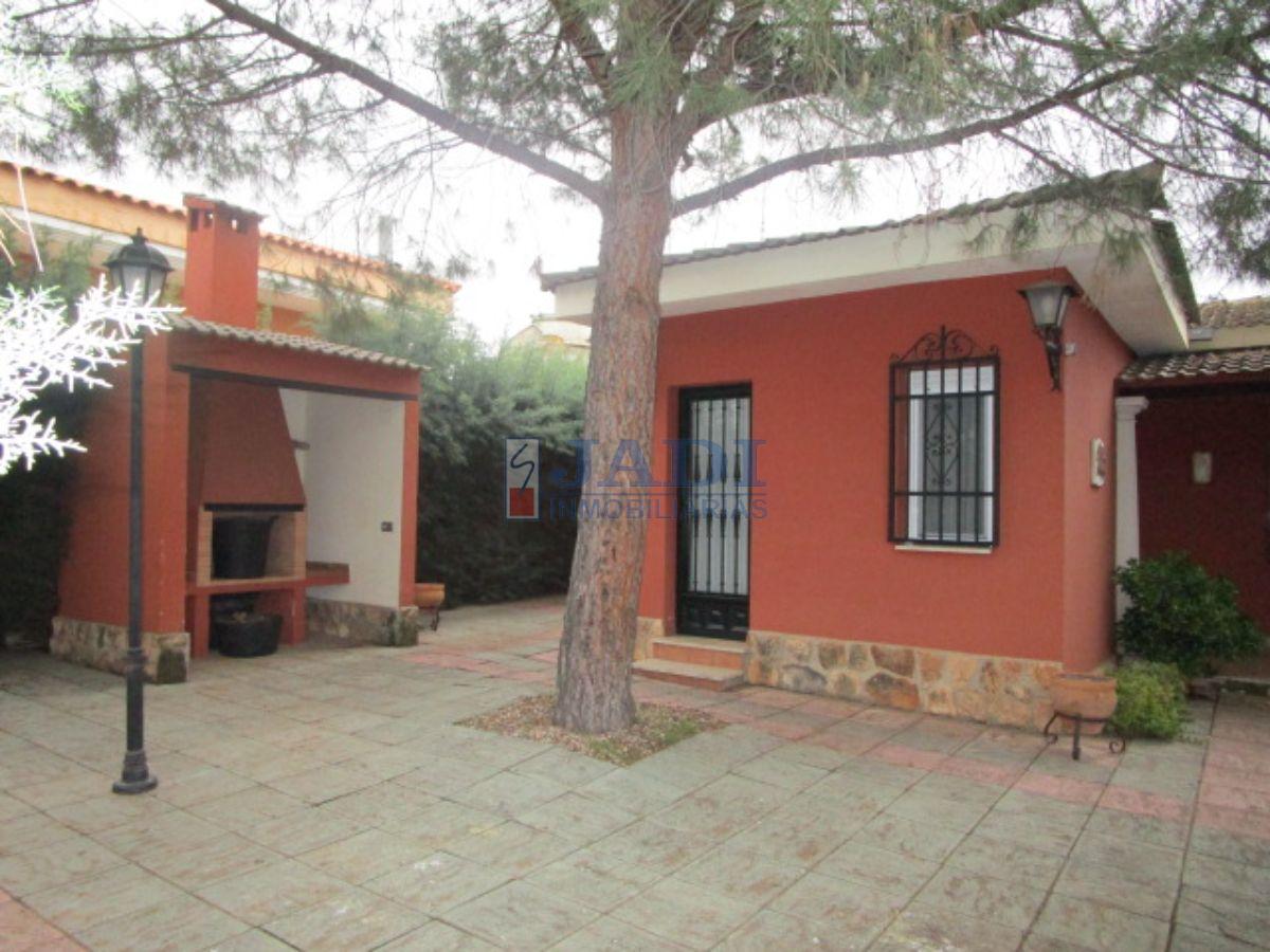 Venta de chalet en Valdepeñas