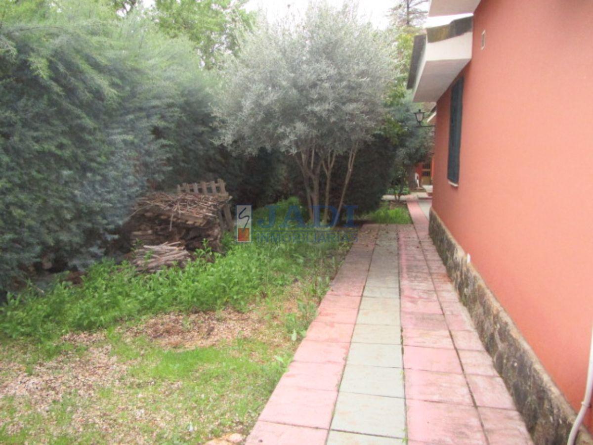 Venta de chalet en Valdepeñas