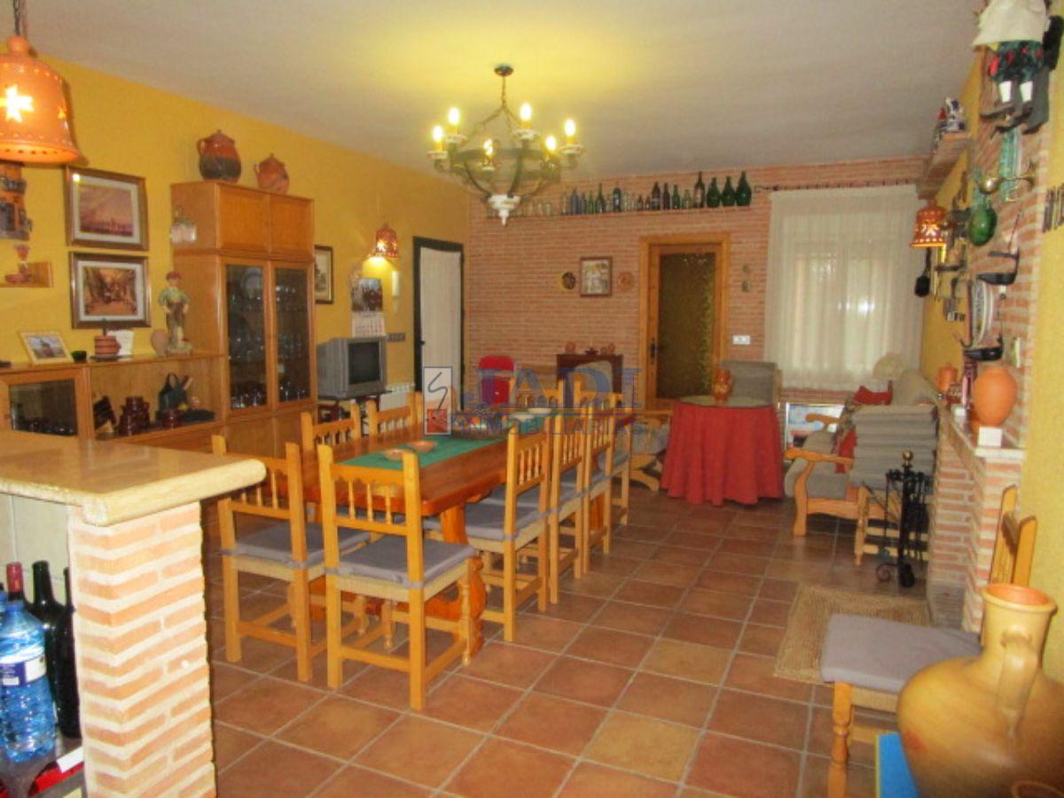 Venta de chalet en Valdepeñas