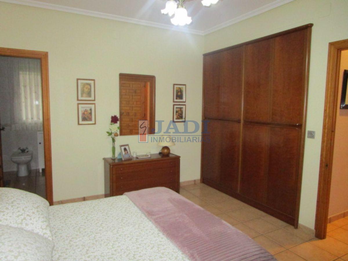 Venta de chalet en Valdepeñas