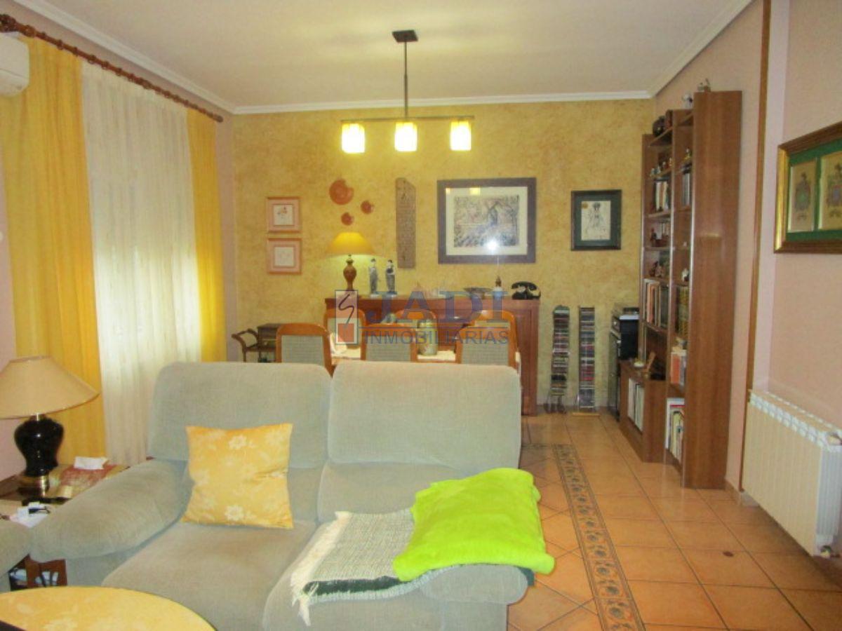 Venta de chalet en Valdepeñas