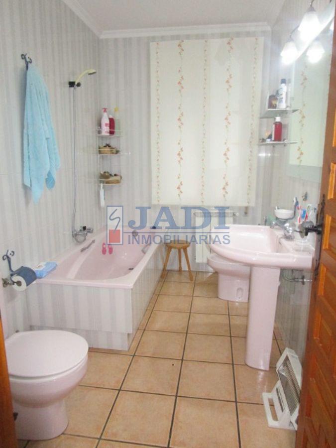 Venta de chalet en Valdepeñas