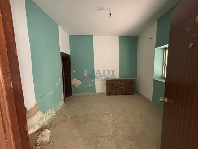 Venta de casa en Valdepeñas