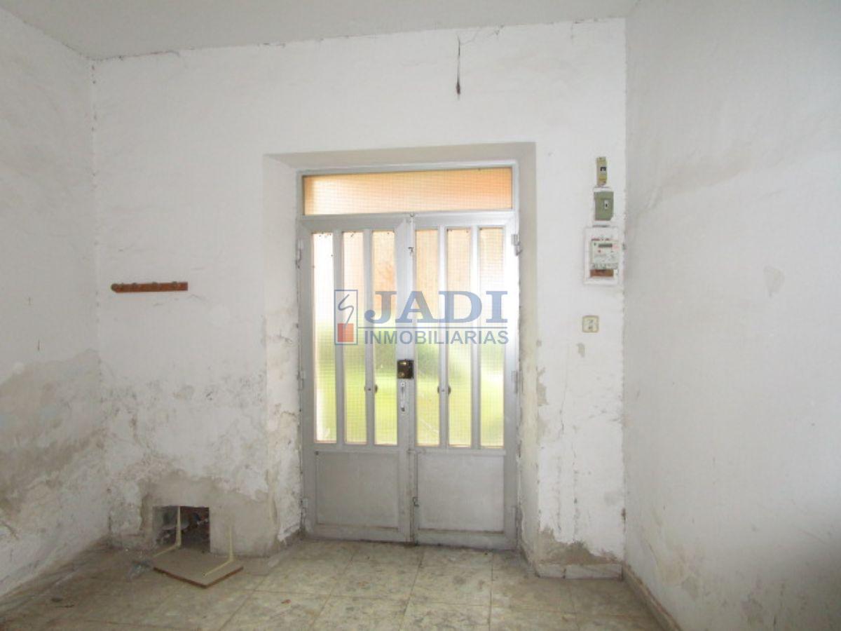 For sale of house in Valdepeñas