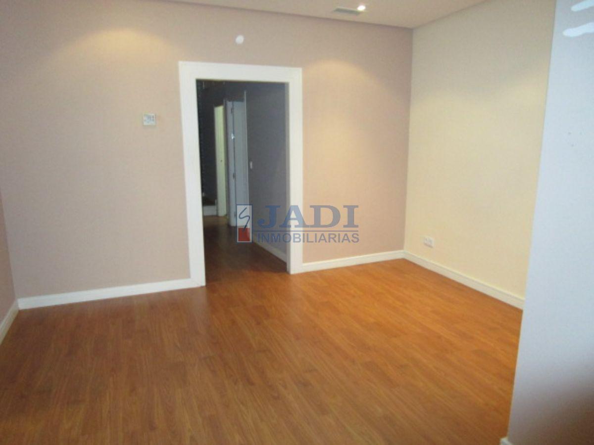 For rent of office in Valdepeñas