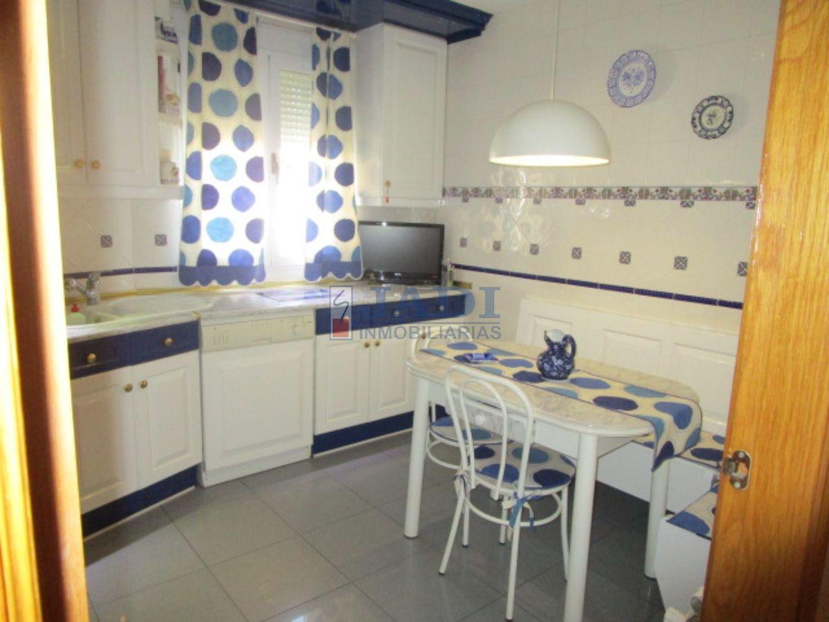 For sale of house in Valdepeñas