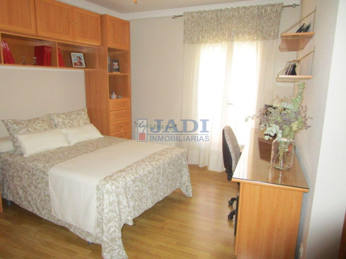 For sale of house in Valdepeñas