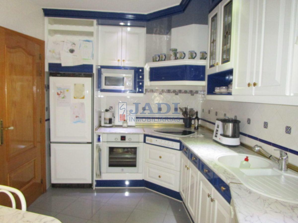 For sale of house in Valdepeñas