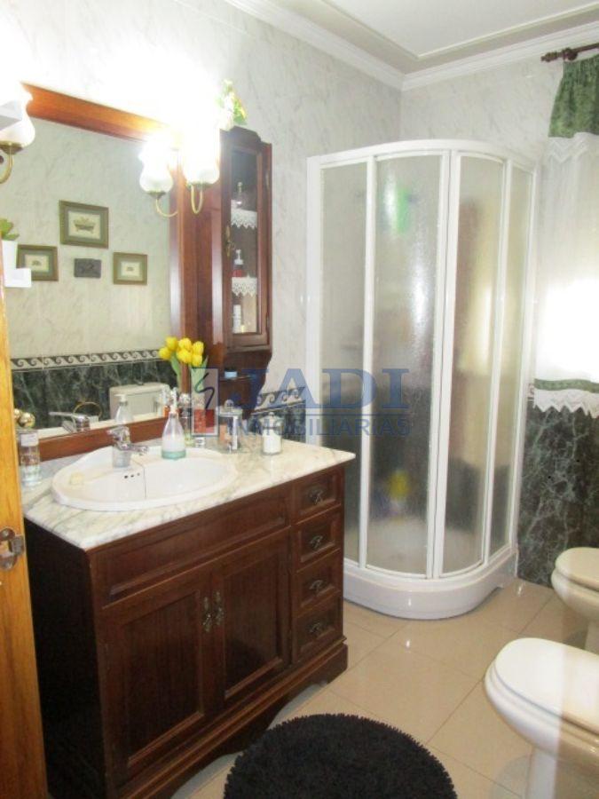 For sale of house in Valdepeñas