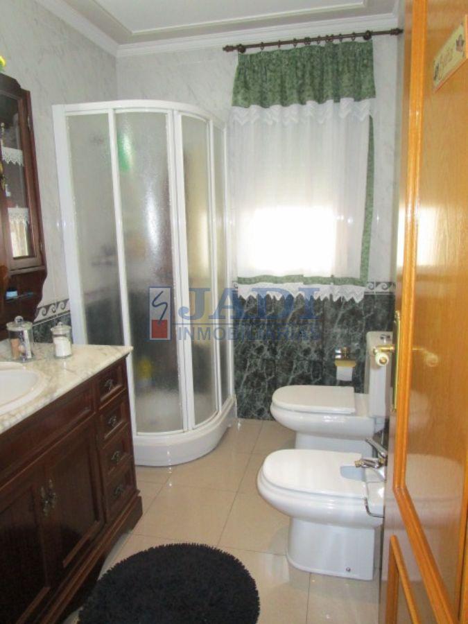 For sale of house in Valdepeñas