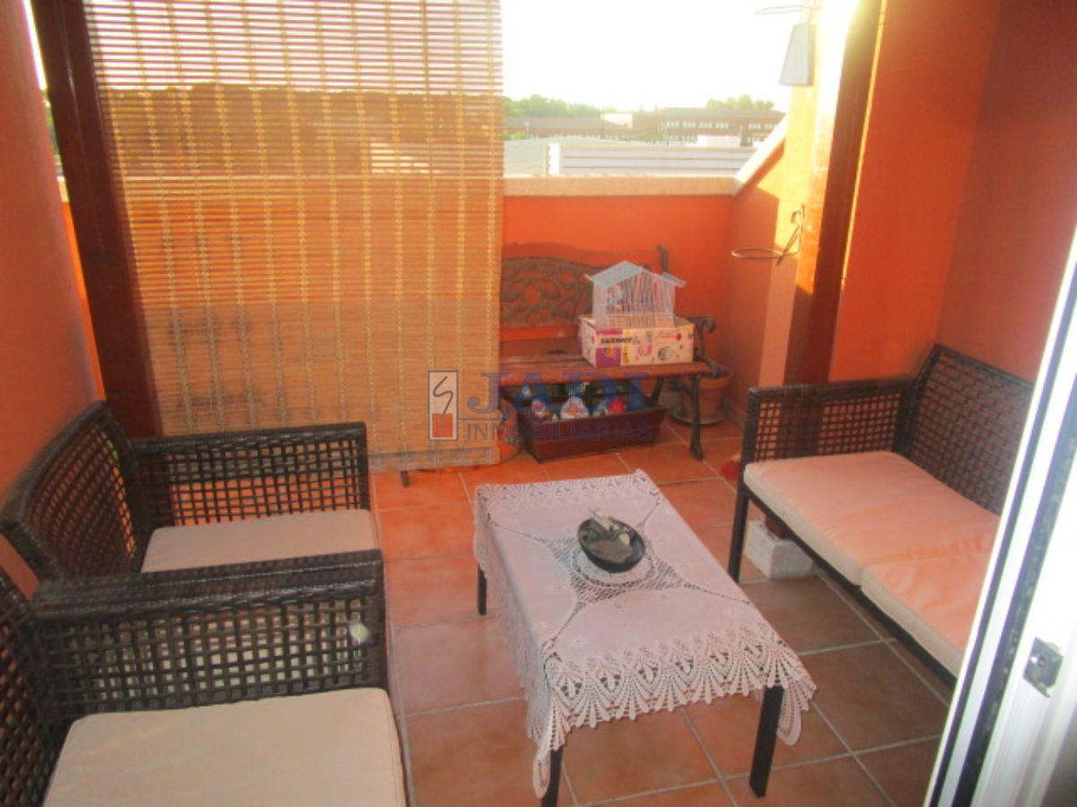 For sale of penthouse in Valdepeñas