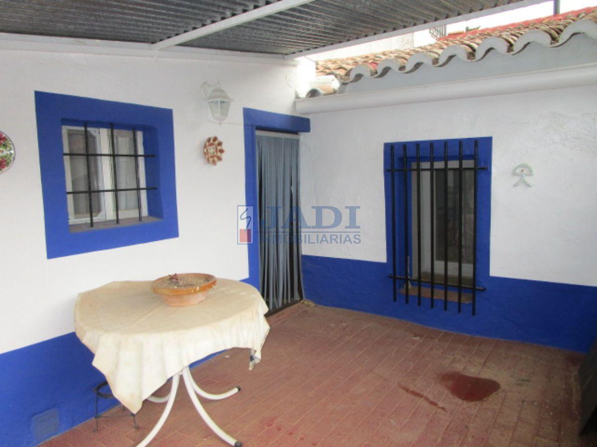 For sale of house in Almuradiel