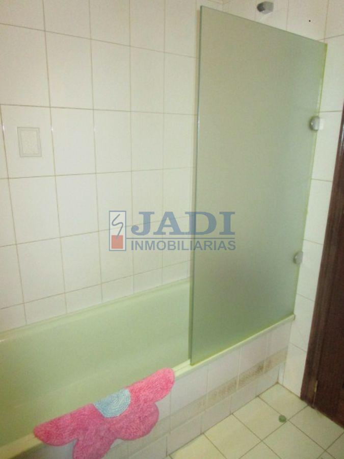 For sale of flat in Valdepeñas