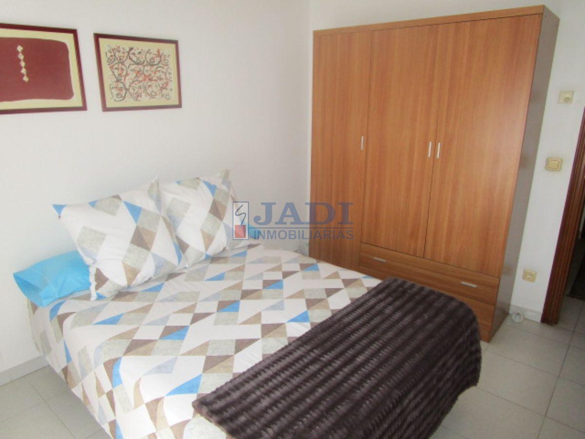 For sale of flat in Valdepeñas