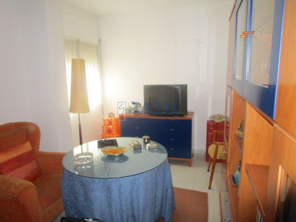 For sale of flat in Valdepeñas