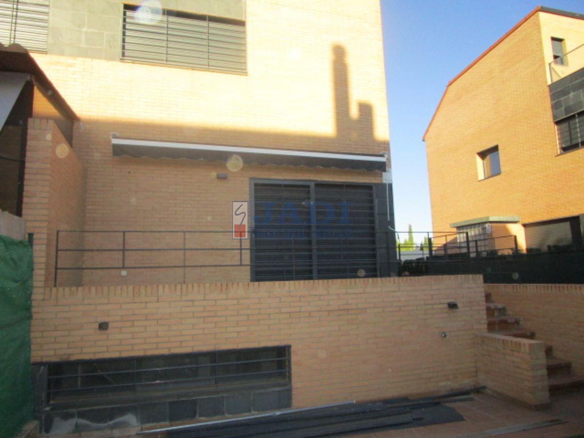 Venta de casa en Valdepeñas