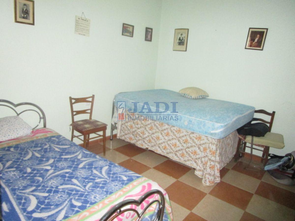 Venta de casa en Valdepeñas