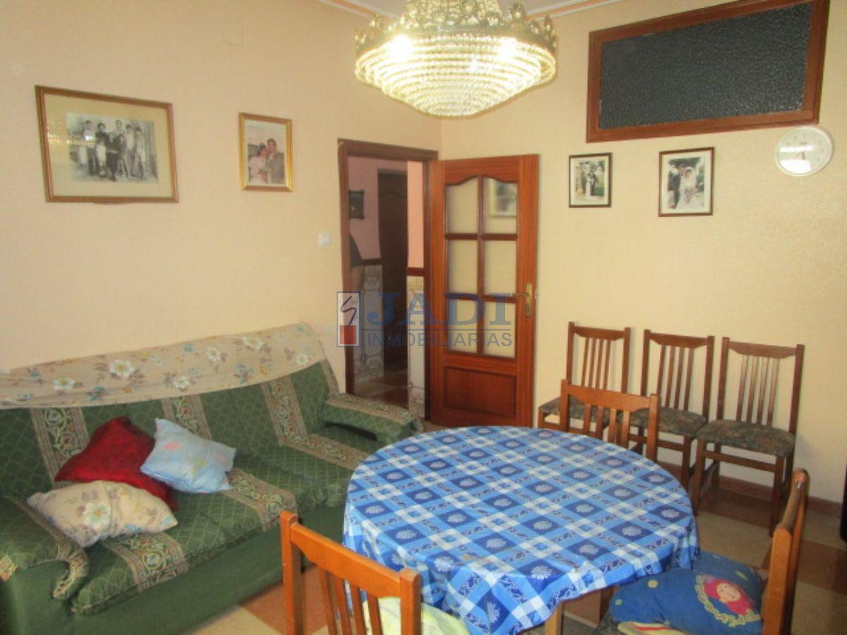 Venta de casa en Valdepeñas