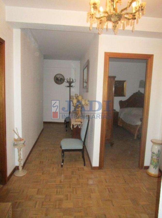For sale of flat in Valdepeñas