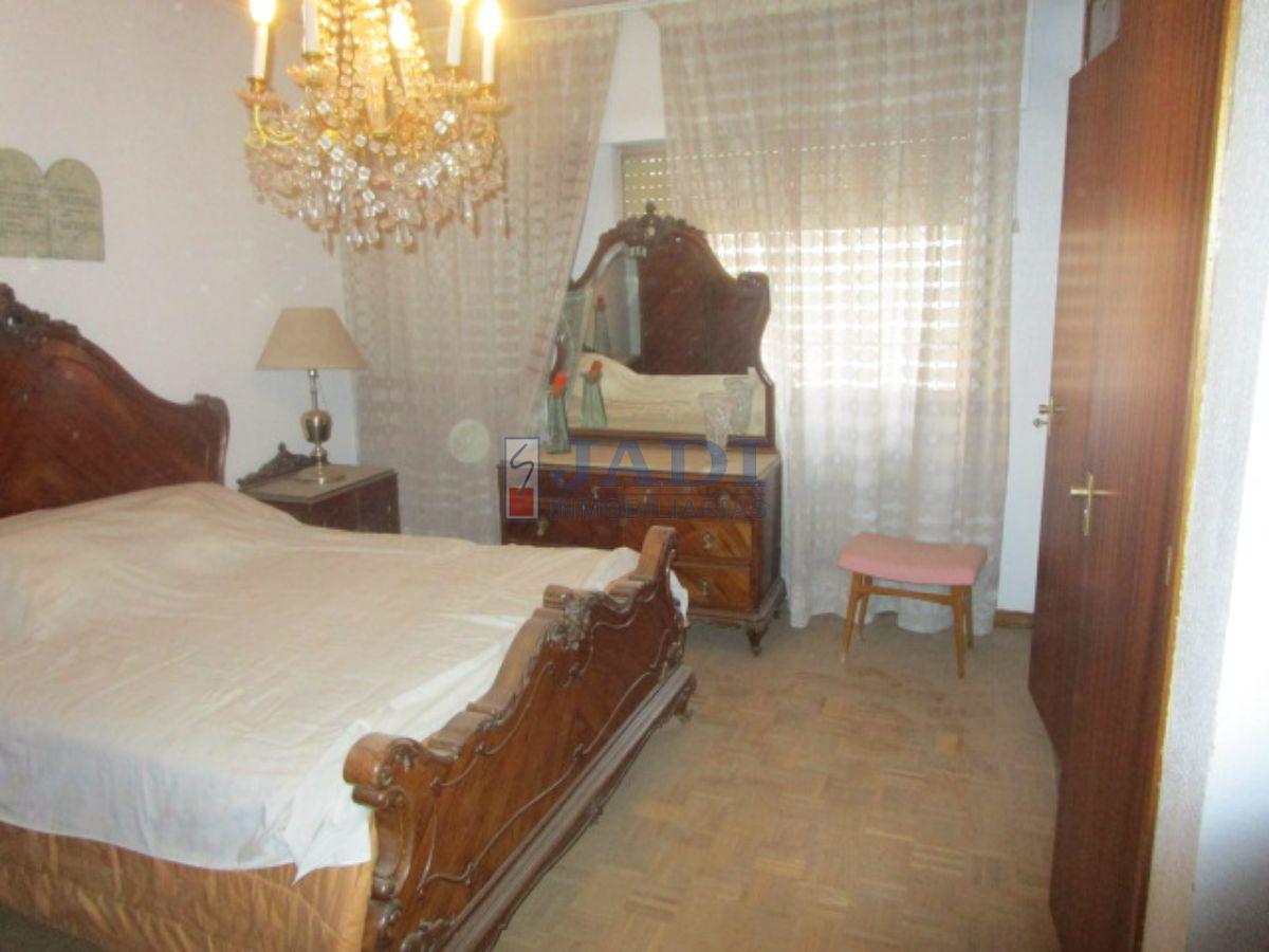 For sale of flat in Valdepeñas