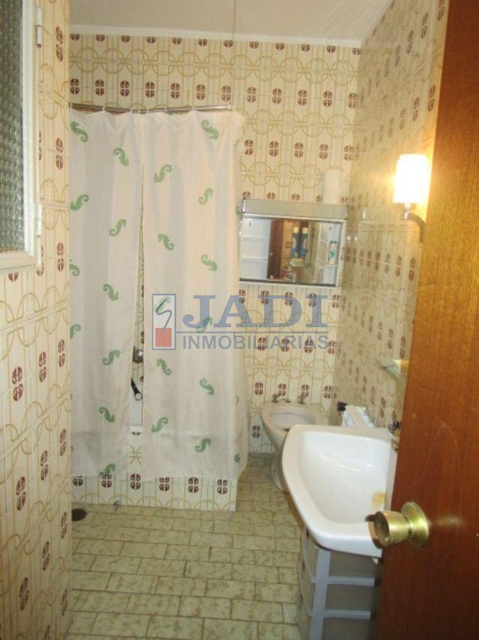 For sale of flat in Valdepeñas