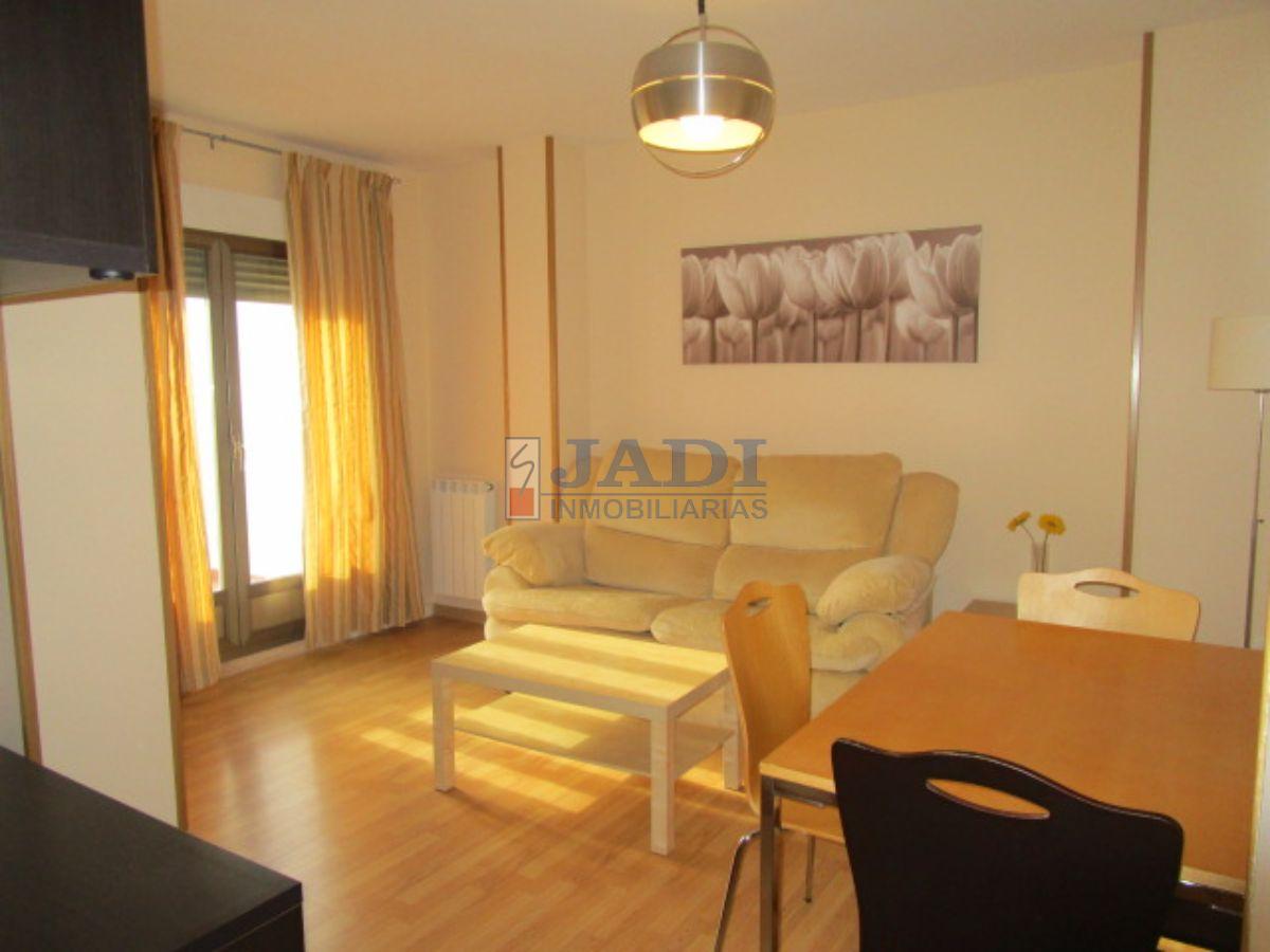 For rent of penthouse in Valdepeñas