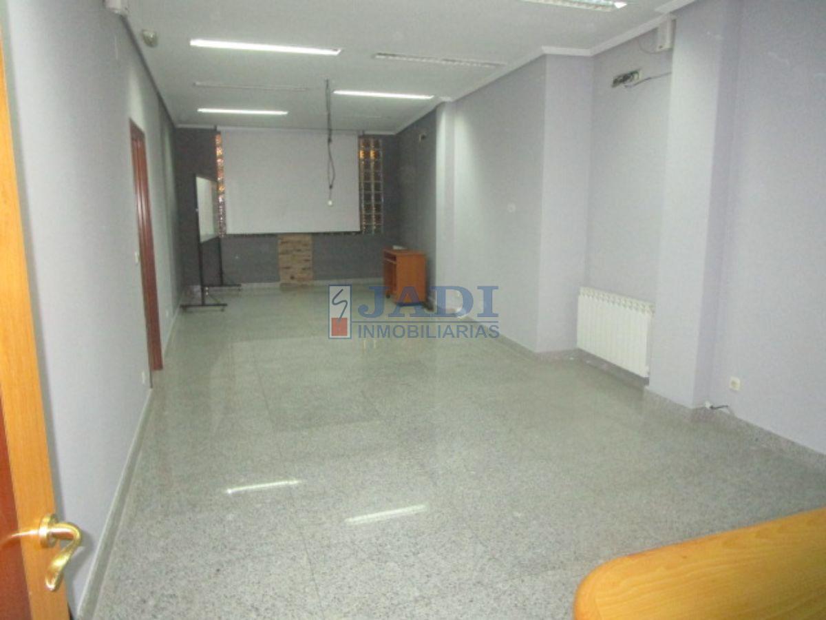 Alquiler de local comercial en Valdepeñas