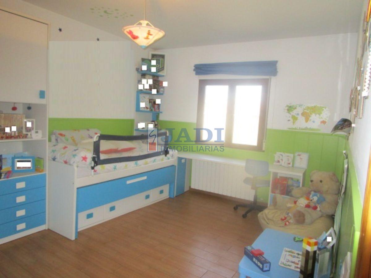 For sale of house in Valdepeñas