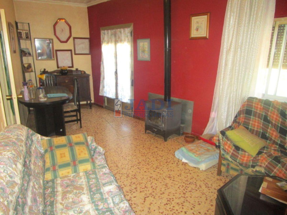 For sale of flat in Valdepeñas