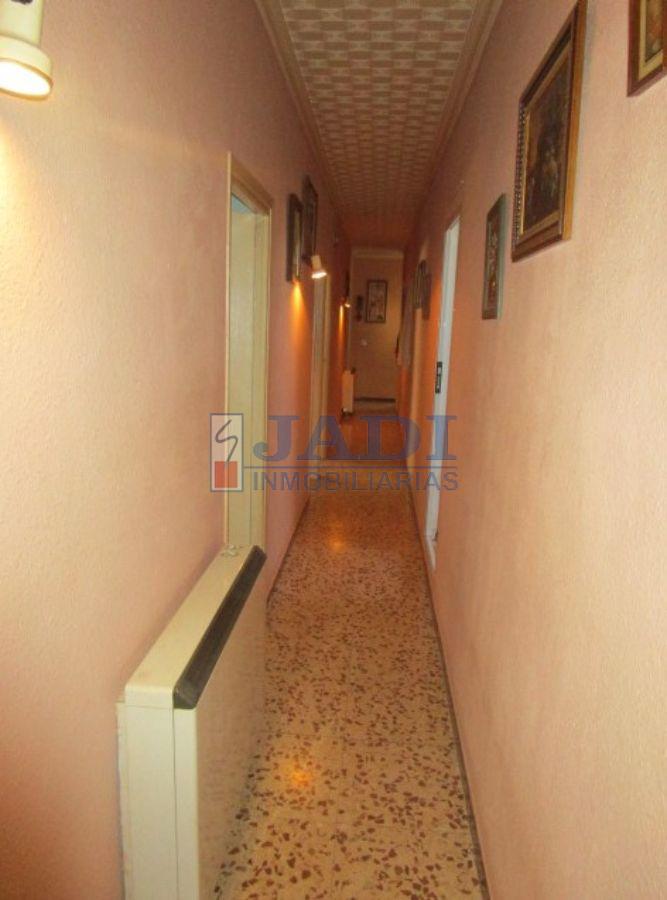 For sale of flat in Valdepeñas