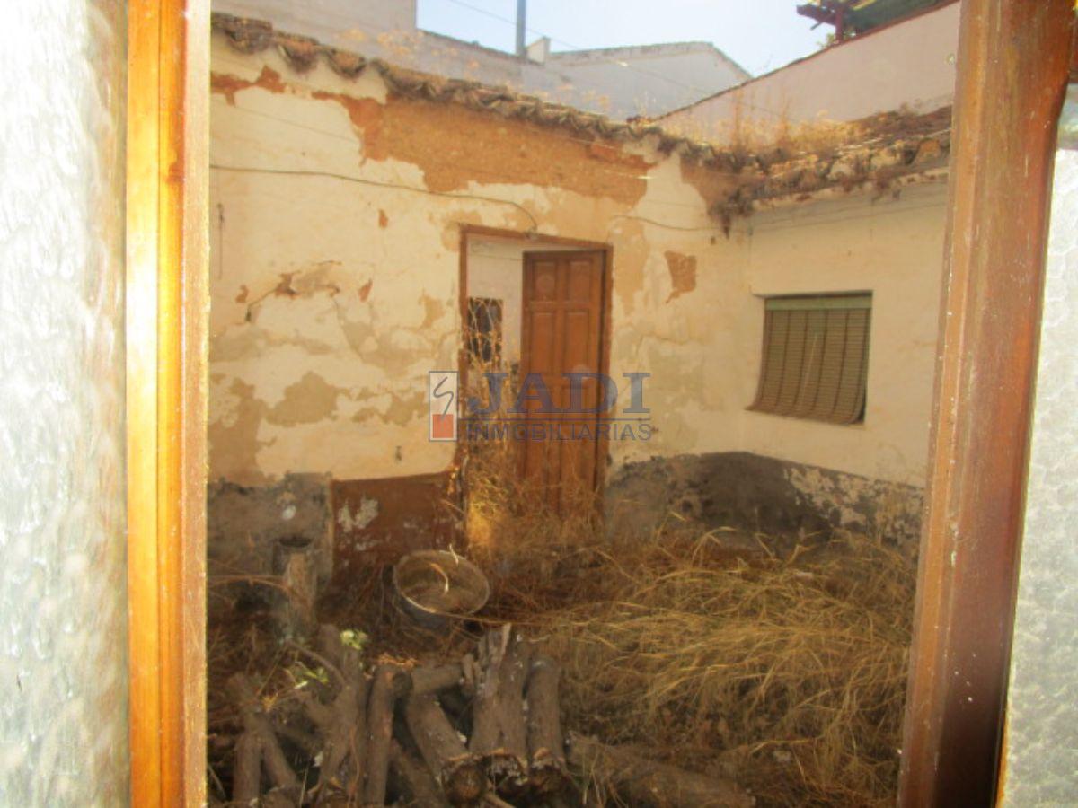 For sale of house in Valdepeñas